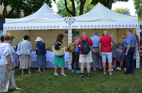 Wieńce i stoiska na Dożynkach Powiatowych Nałęczów 2018