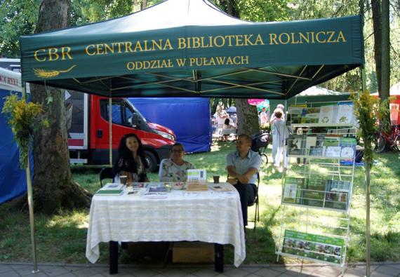 Wieńce i stoiska na Dożynkach Powiatowych Nałęczów 2018