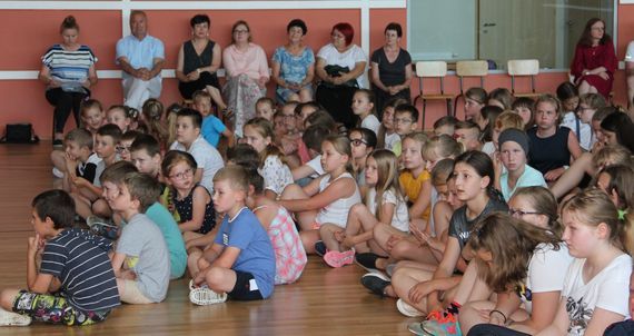 Drzewko za butelkę 2019 - spotkanie w Szkole Podstawowej w Gołębiu 
