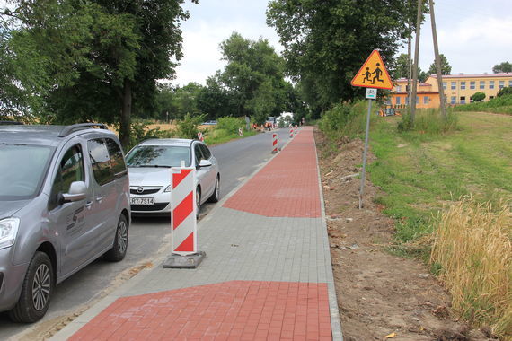 Fotograficzny dziennik budowy - inwestycje drogowe Powiatu Puławskiego (11.07.2019)