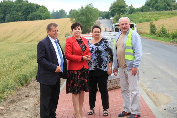 Fotograficzny dziennik budowy - inwestycje drogowe Powiatu Puławskiego (11.07.2019)