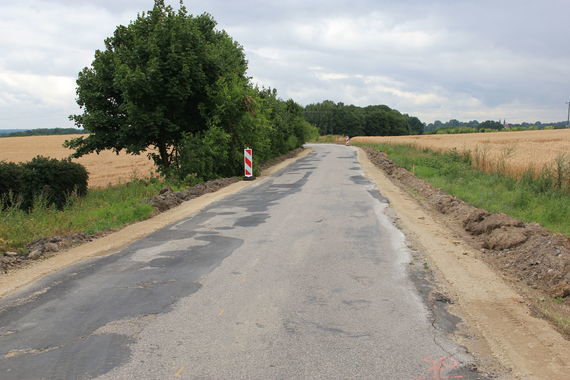 Fotograficzny dziennik budowy - inwestycje drogowe Powiatu Puławskiego (11.07.2019)