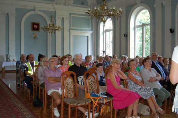 Senior na drodze – pamiętaj o bezpieczeństwie