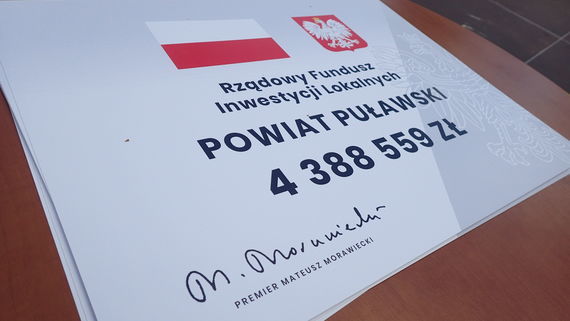 Premier Mateusz Morawiecki z wizytą na Ziemi Puławskiej - miliony na inwestycje dla samorządów
