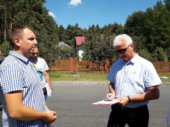 Przekazanie placu budowy drogi powiatowej z Janowca do Ławeczka Starego