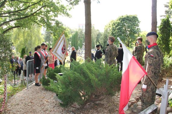 Uczczenie pamięci poległych i pomordowanych Bohaterów