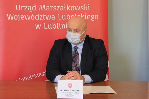 Marszałek Województwa Lubelskiego Jarosław Stawiarski.