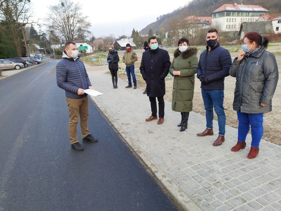 Modernizacja dróg powiatowych w gminie Kazimierz Dolny zakończona