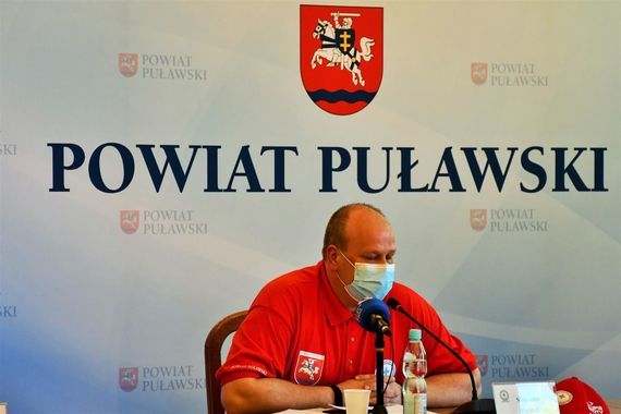 Kierownik puławskiej drużyny WOPR Sławomir Ogórek