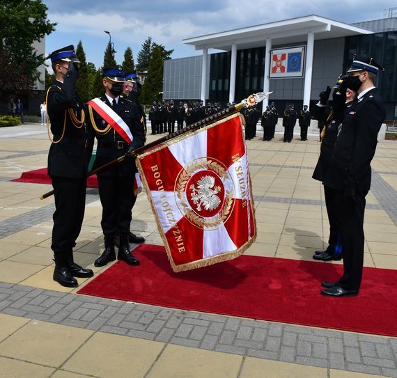 Uroczystości nadania sztandaru Komendzie Powiatowej PSP w Puławach