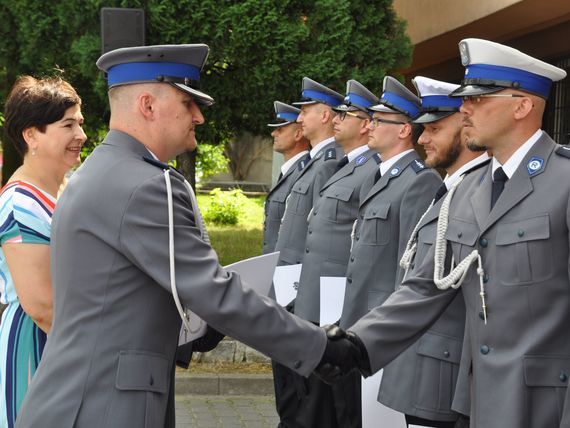 Gratulacje dla policjantów