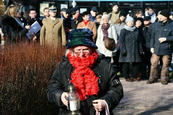 Uroczystości pod Krzyżem przy WKU