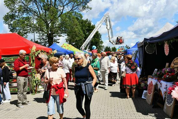 Piknik z Produktem polskim i Bitwa regionów w Gołębiu