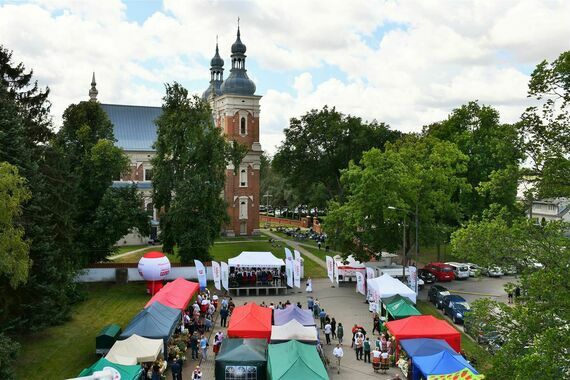 Piknik z Produktem polskim i Bitwa regionów w Gołębiu