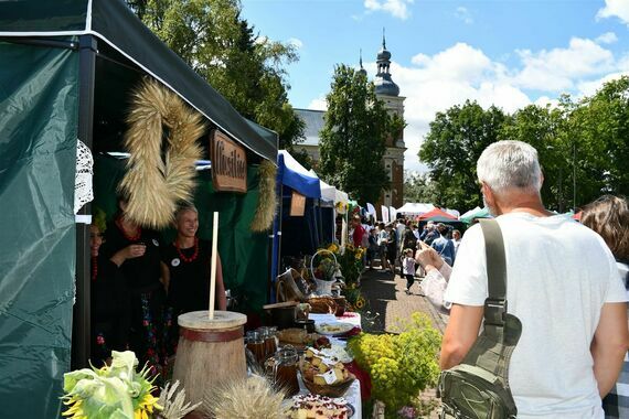 Piknik z Produktem polskim i Bitwa regionów w Gołębiu