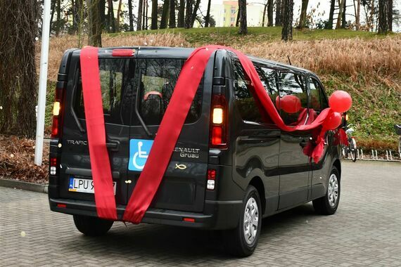 Windą do Nieba pokonują bariery transportowe. Nowe inwestycje sióstr Benedyktynek