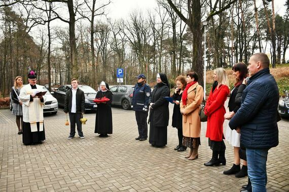 Windą do Nieba pokonują bariery transportowe. Nowe inwestycje sióstr Benedyktynek