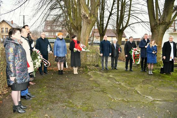 Uroczystości upamiętnienia ofiar zbrodni hitlerowskiej w Leokadiowie