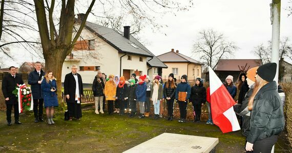 Uroczystości upamiętnienia ofiar zbrodni hitlerowskiej w Leokadiowie