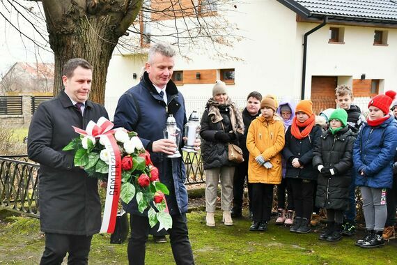 Uroczystości upamiętnienia ofiar zbrodni hitlerowskiej w Leokadiowie