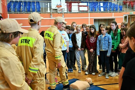 Spotkanie z Młodzieżową Drużyną Pożarniczą w Gołębiu