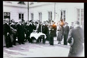 Odsłonięcie tablicy poświęconej Mieczysławowi Lutmanowi - Staroście Puławskiemu w latach 1932-1937