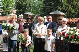 Uroczystości 3 Maja w Gołębiu