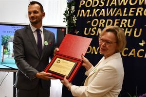 Nadanie Szkole Podstawowej w Bronowicach imienia Kawalerów Orderu Uśmiechu