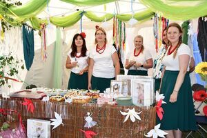 II Nadwiślańskie Spotkania z Folklorem Ziemi Puławskiej w Janowcu