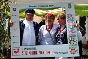 II Nadwiślańskie Spotkania z Folklorem Ziemi Puławskiej w Janowcu