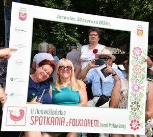 II Nadwiślańskie Spotkania z Folklorem Ziemi Puławskiej w Janowcu