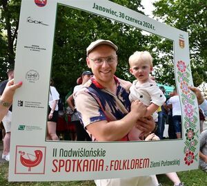 II Nadwiślańskie Spotkania z Folklorem Ziemi Puławskiej w Janowcu