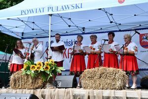 II Nadwiślańskie Spotkania z Folklorem Ziemi Puławskiej w Janowcu