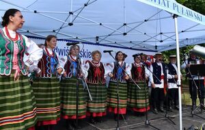 II Nadwiślańskie Spotkania z Folklorem Ziemi Puławskiej w Janowcu