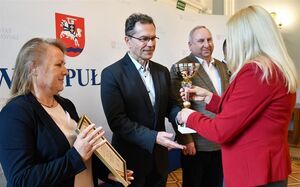 Sportowe nagrody Starosty Puławskiego za 2024 rok wręczone