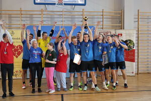 Finaliści turnieju (NIE)ŚWIĘCI W PIŁKĘ GRAJĄ