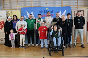 Finaliści turnieju (NIE)ŚWIĘCI W PIŁKĘ GRAJĄ