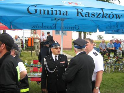 ZAWODY SPORTOWO-POŻARNICZYCH W RASZKOWIE