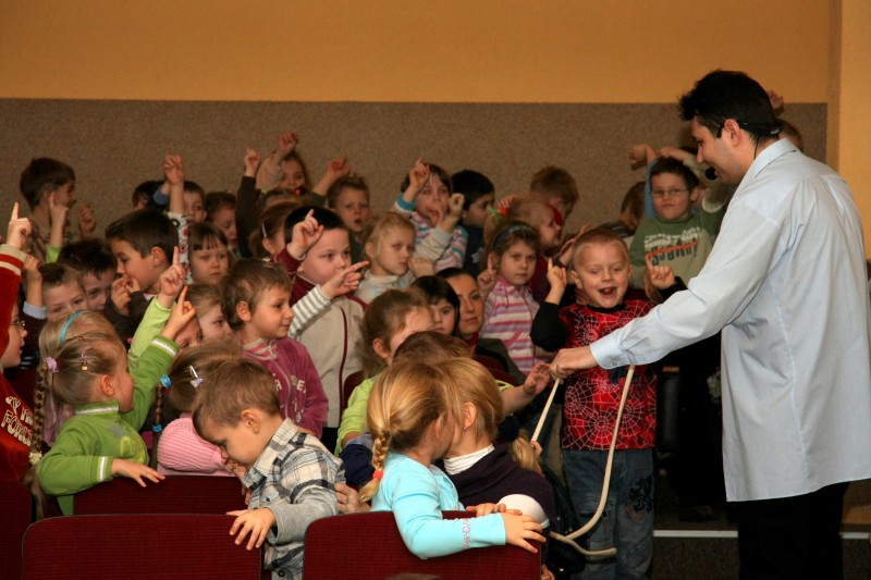 PODZIEL SIĘ RADOŚCIĄ