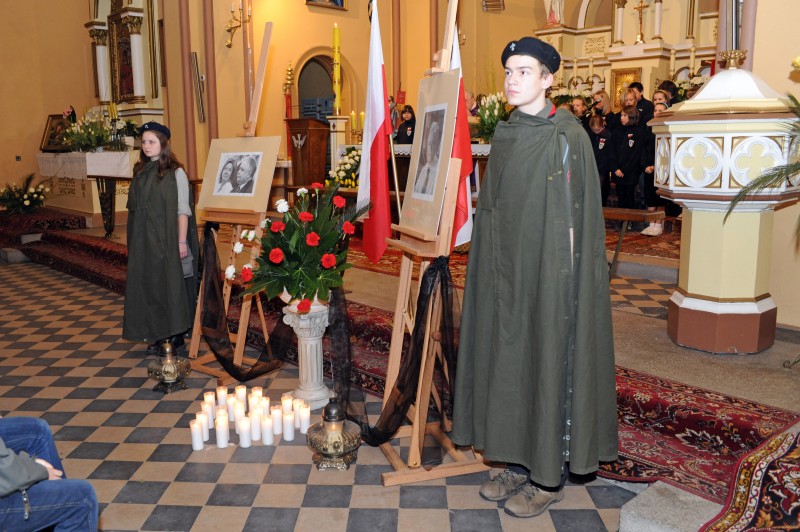 Fotogaleria z Mszy Św. za ofiary katastrofy lotniczej w Smoleńsku