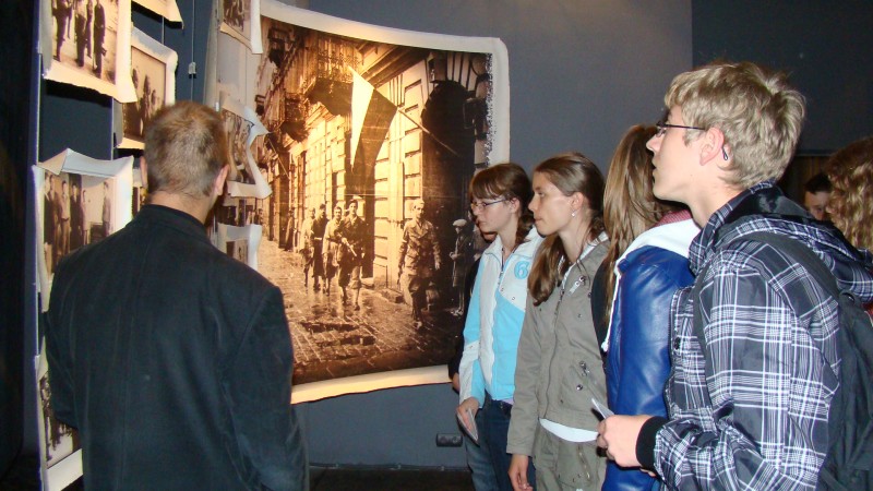 Gimnazjaliści Raszkowa w Muzeum Powstania Warszawskiego