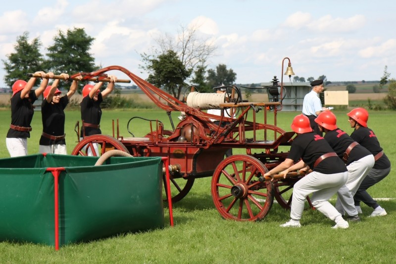 VII Powiatowe Zawody Sikawek Konnych – Raszków 2010