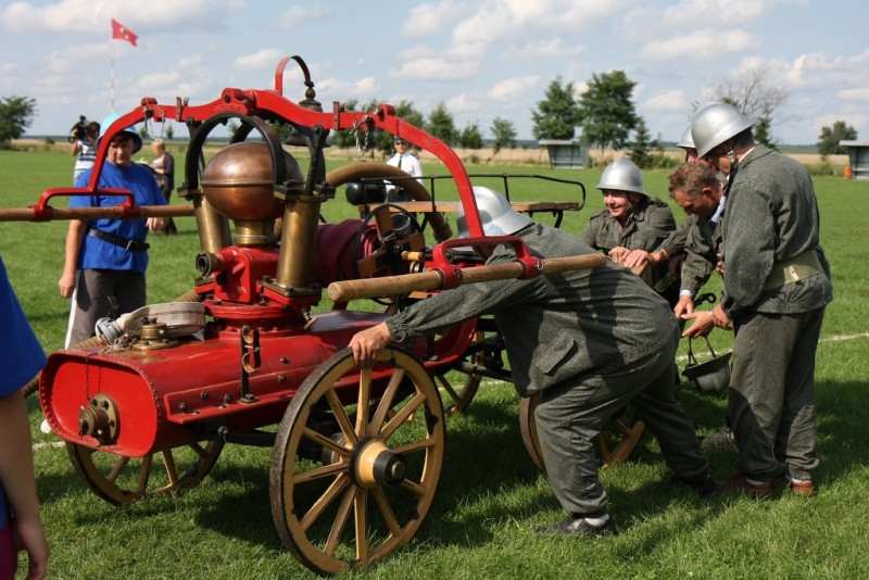 VII Powiatowe Zawody Sikawek Konnych – Raszków 2010