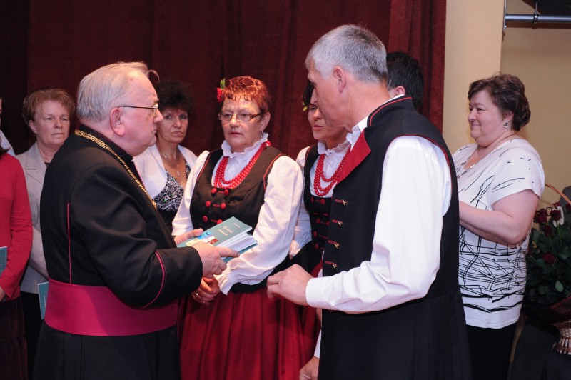 Ksiądz kanonik Bolesław Nowak Honorowym Obywatelem Gminy i Miasta Raszków