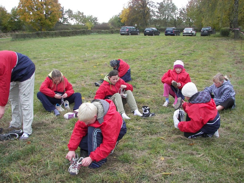 MISTRZOSTWA WIELKOPOLSKI SZKÓŁ W SZTAFETOWYCH BIEGACH PRZEŁAJOWYCH RACOT 22.10.2010