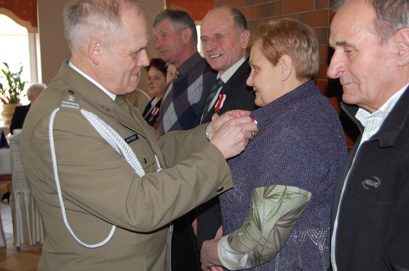 Medale "ZA ZASŁUGI DLA OBRONNOŚCI KRAJU"