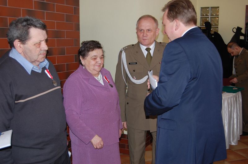 Medale "ZA ZASŁUGI DLA OBRONNOŚCI KRAJU"