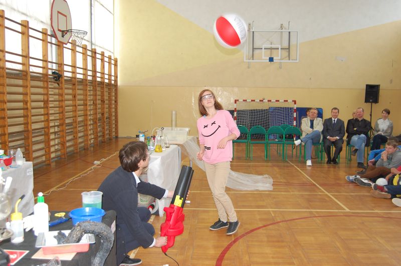 Eksperymentalna lekcja w raszkowskim gimnazjum