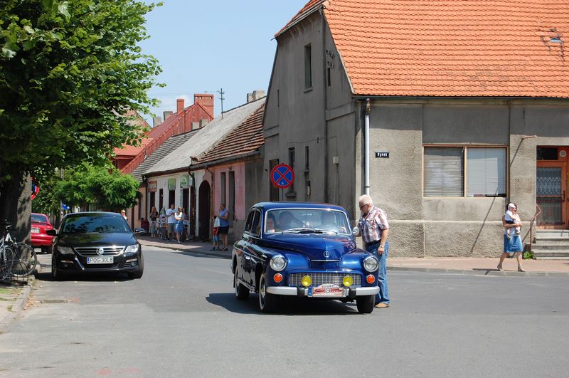 Zabytkowe pojazdy w Raszkowie