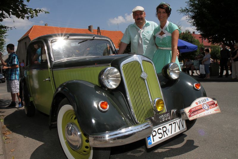 Zabytkowe pojazdy w Raszkowie